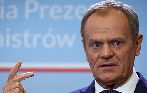 Туск доповів генсеку НАТО про "об'єкти", які порушили повітряний простір Польщі